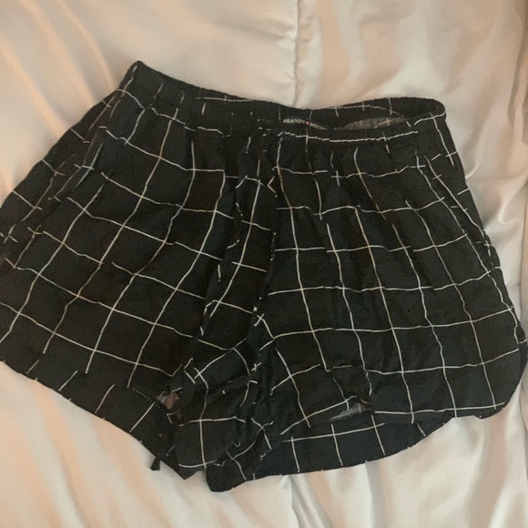 Brandy Melville Black Grid Eve Drawstring Shorts - Picture 5 of 10